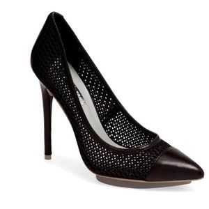 BCBG mesh ma-kassia stiletto pumps size 8